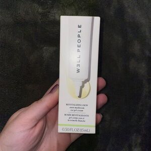 WELL PEOPLE Revitalizing Dew Eye Cream - White